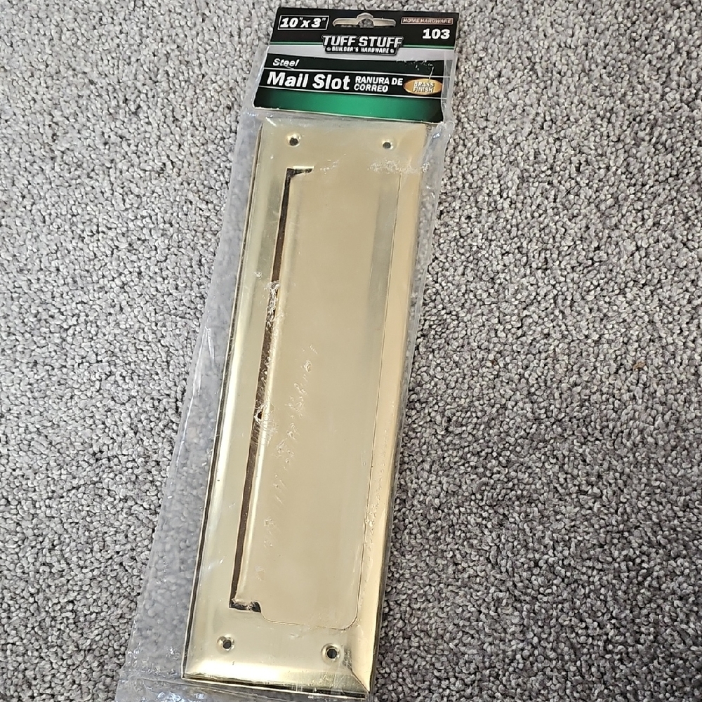 E7🔹️Gold Mail Slot